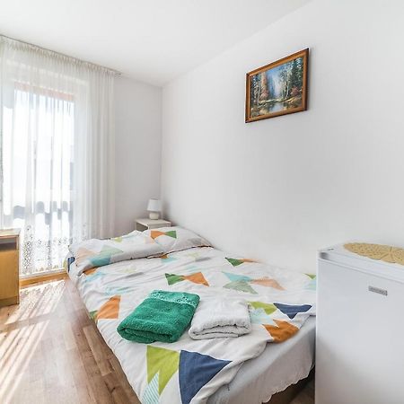 Pokoje Goscinne U Brodzi Władysławowo Exterior foto